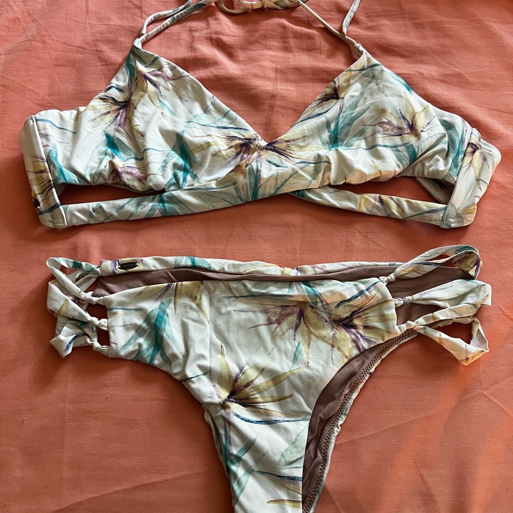 O’Neill Paradise Macrame Ruched Cheeky Bikini
